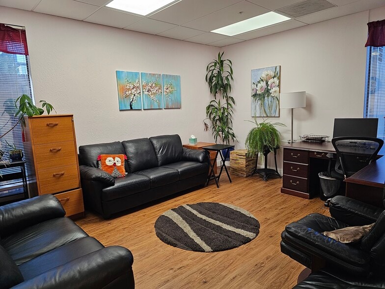 More Photos Of 2542 S Bascom Ave, Campbell Office For Lease