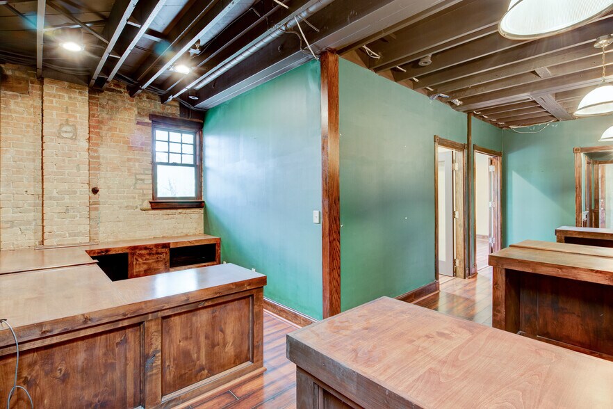 More Photos Of 1200 W Magnolia Ave, Fort Worth Office For Lease