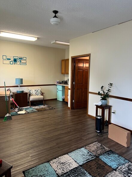 More Photos Of 1930 N Lakeman Dr, Bellbrook Office For Lease