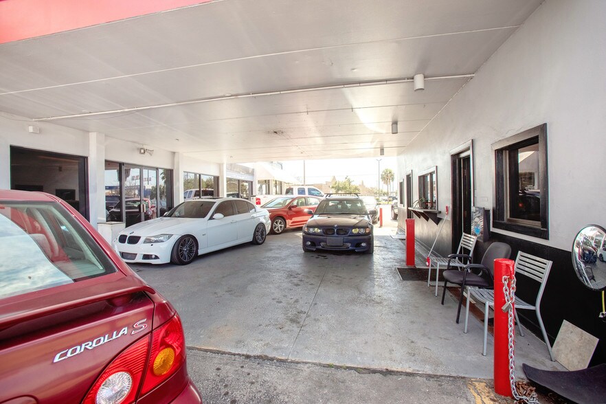 More Photos Of 6239 S Orange Blossom Trl, Orlando Auto Dealership For Sale