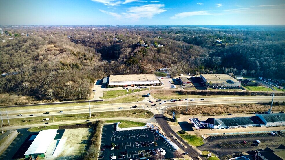 More Photos Of 2500 N Main St, East Peoria Warehouse For Sale