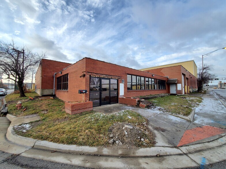 More Photos Of 603 Sunshine Rd, Kansas City Warehouse For Lease