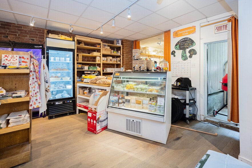 More Photos Of 4320-4324 St Saint-Denis, Montréal Multifamily For Sale