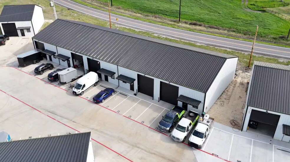 More Photos Of 705 Private Road 5939, Lavon Light Distribution For Lease