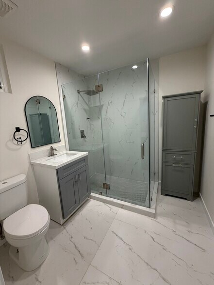 More Photos Of 5911 S Broadway, Los Angeles Storefront Retail Residential For Sale