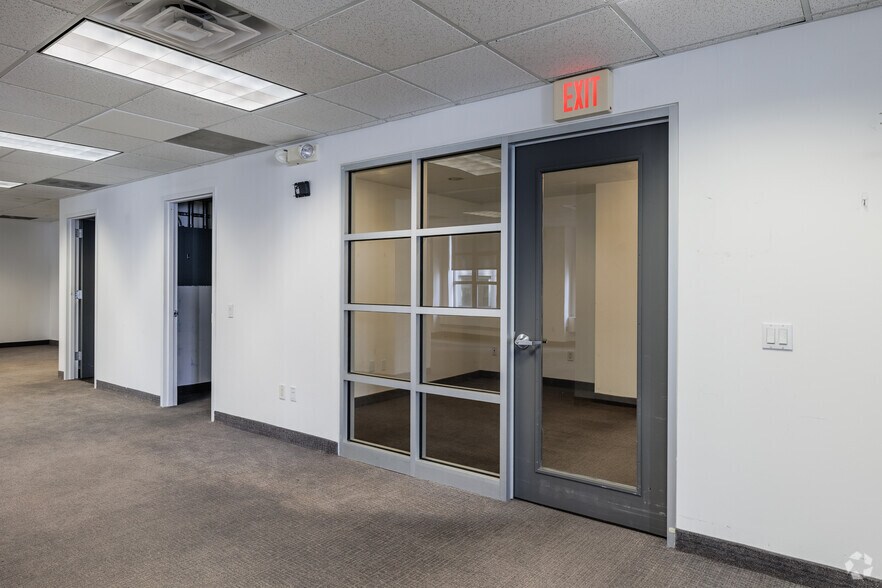 More Photos Of 15 Exchange Pl, Jersey City Office For Lease