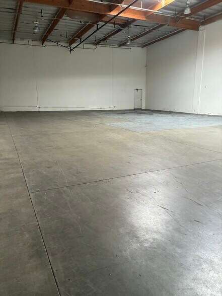 More Photos Of 2640-2650 River Ave, Rosemead Warehouse For Lease