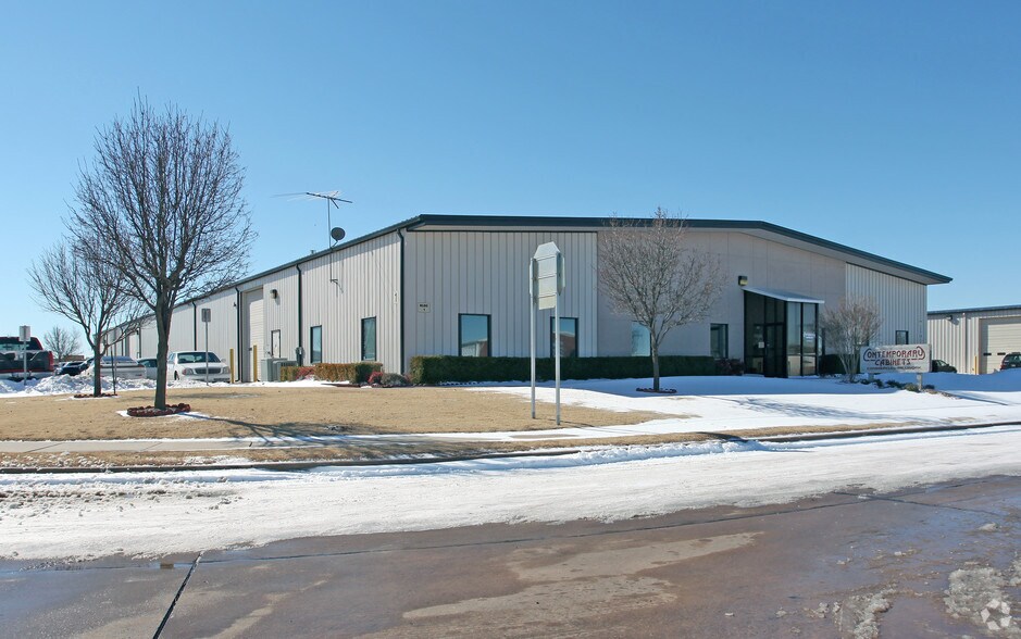Primary Photo Of 308 Westland Dr, Edmond Manufacturing For Sale