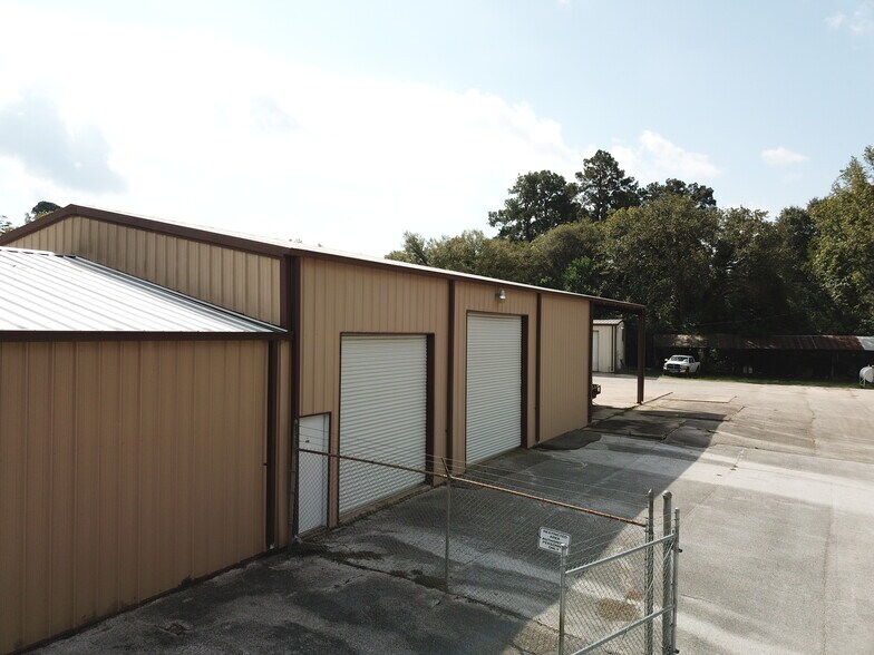 More Photos Of 3381 TX-21 Hwy, Nacogdoches Light Manufacturing For Sale
