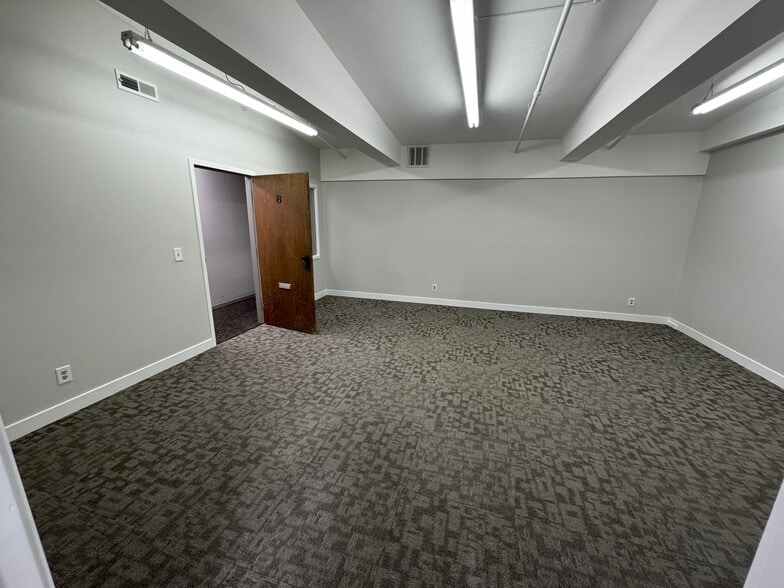 More Photos Of 401 3rd St, Rapid City General Retail For Lease