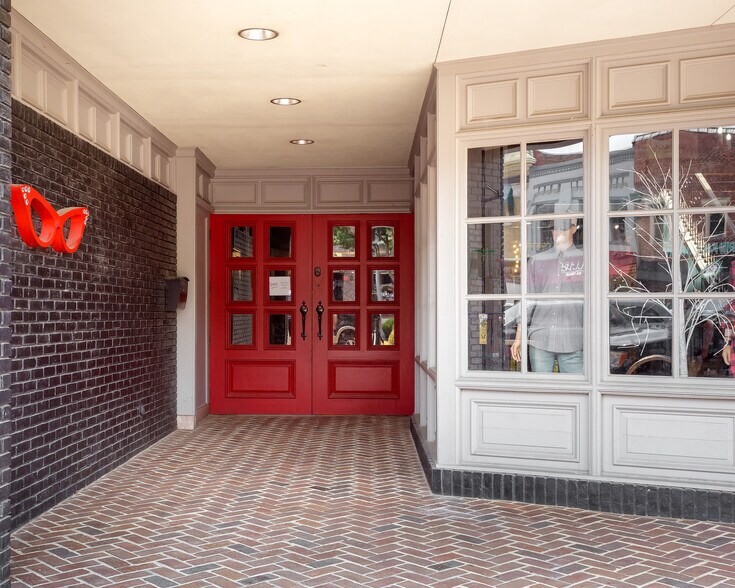 More Photos Of 109 N Court St, Florence Office For Sale