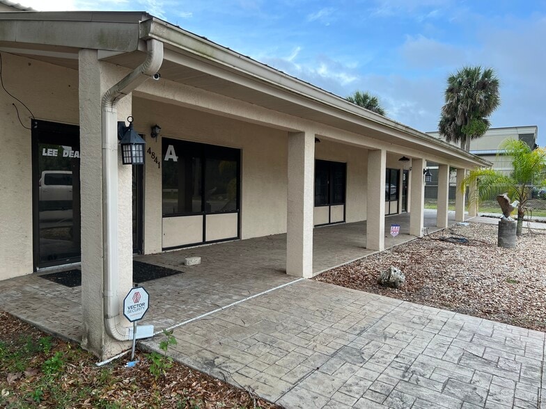 More Photos Of 4841 Buckingham Rd, Fort Myers Light Distribution For Lease