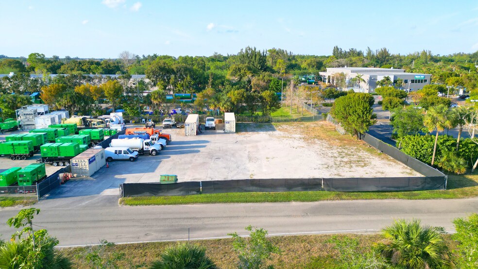 More Photos Of 766 Pike Rd, West Palm Beach Land For Lease