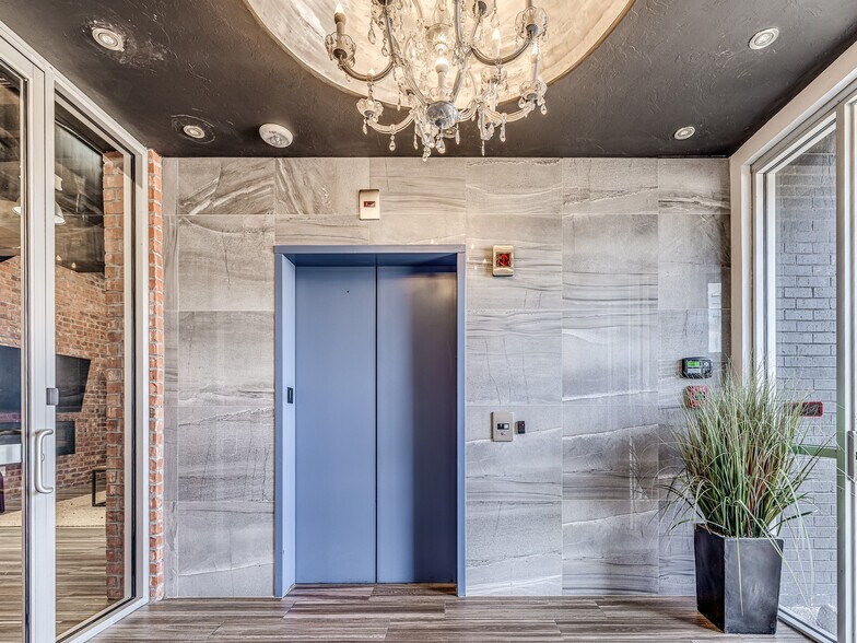 More Photos Of 2028 E Memorial, Edmond Office For Lease