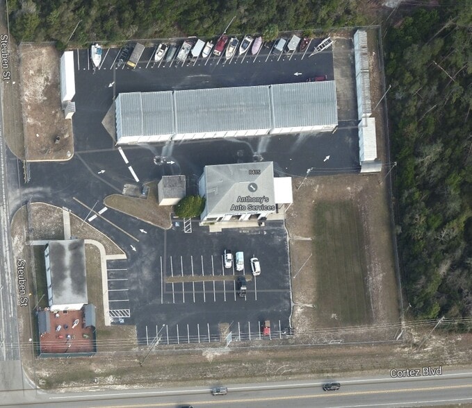 More Photos Of 8415 Cortez Blvd, Weeki Wachee Self Storage For Sale