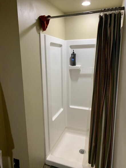 More Photos Of 330 Strode Ave, Coatesville Auto Repair For Sale