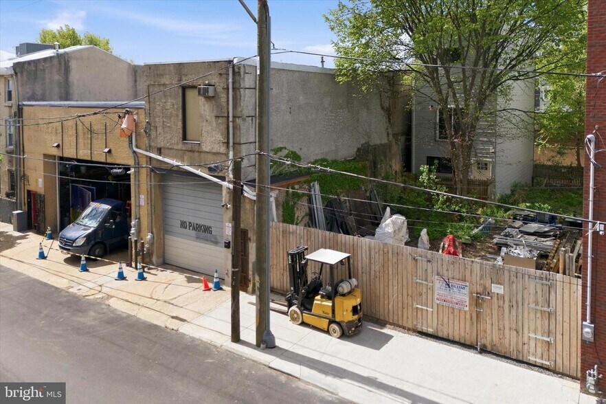 More Photos Of 2124-2132 E Arizona St, Philadelphia Warehouse For Sale