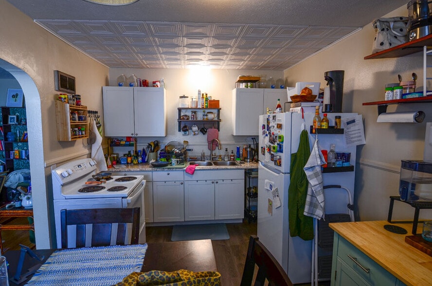 More Photos Of 211 4th Ave, South Charleston Apartments For Sale