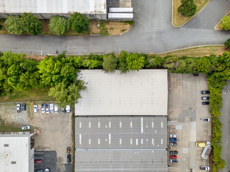More Photos Of 4735 Dwight Evans Rd, Charlotte Warehouse For Sale