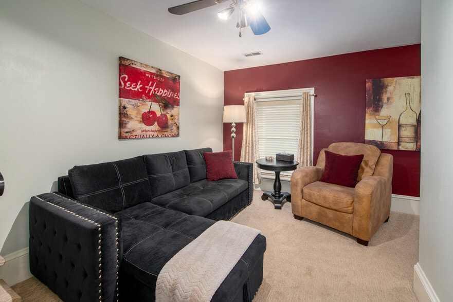 More Photos Of 143 Church Ave, Oshkosh Hospitality For Sale