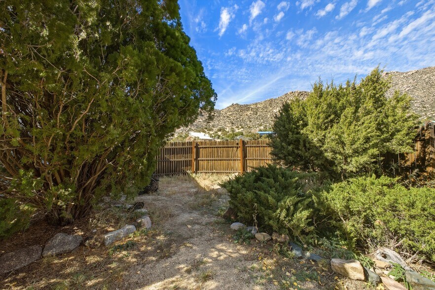 More Photos Of 24 Matisse Rd NE, Albuquerque Apartments For Sale