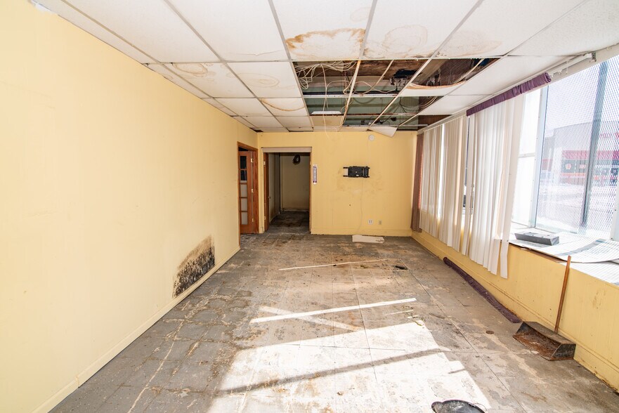 More Photos Of 3301-3317 Garrison Blvd, Baltimore Storefront For Sale