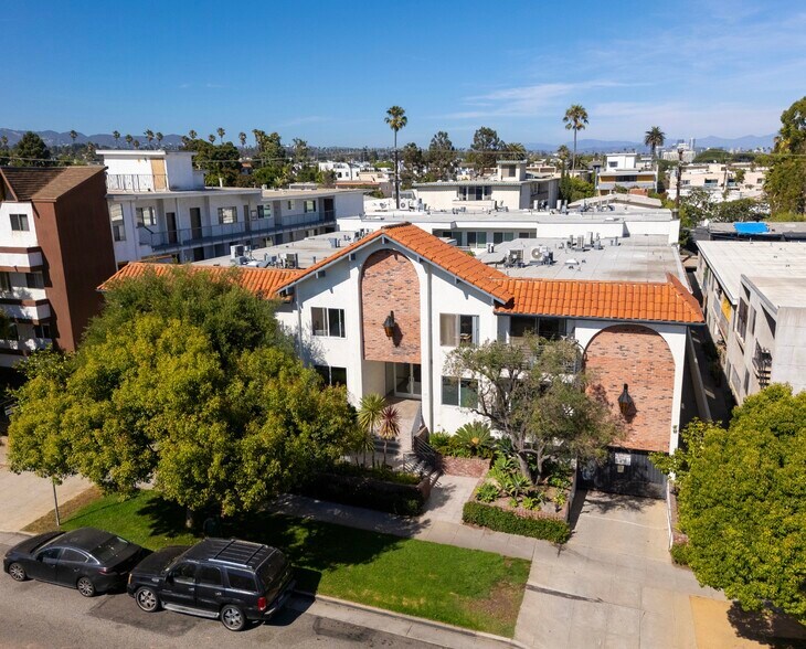More Photos Of 1015 3rd St, Santa Monica Apartments For Sale