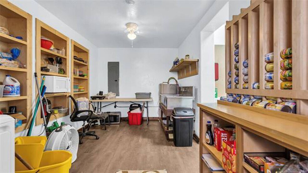 More Photos Of 4379 Highway 7 W, Sulphur Daycare Center For Sale