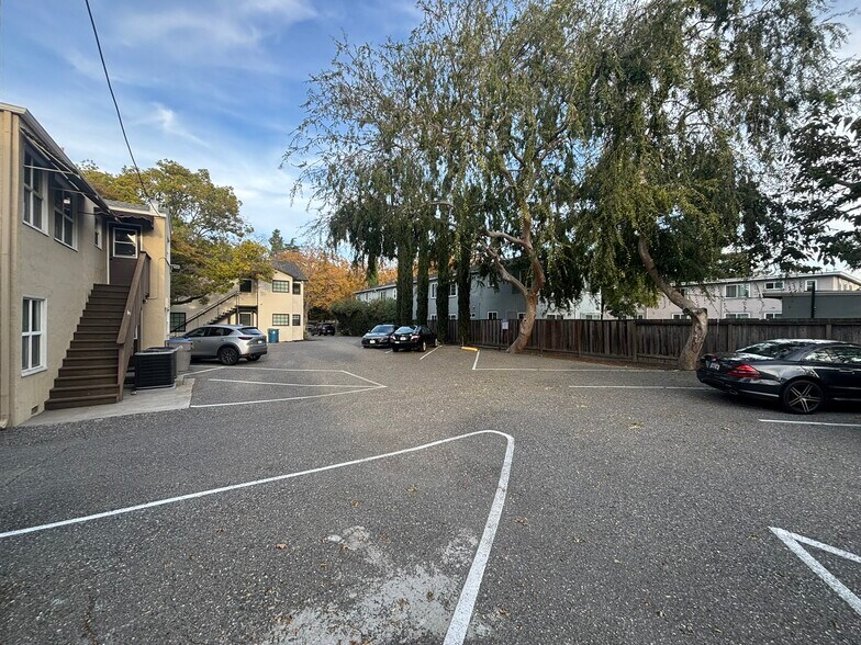 More Photos Of 1130-1132 McKendrie St, San Jose Medical For Lease
