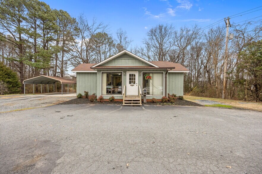 More Photos Of 710 US Highway 52 Highway N, Albemarle Office For Sale