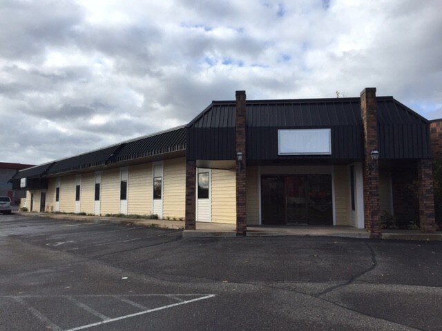 More Photos Of 118 Homestead Dr, New Richmond Medical For Lease