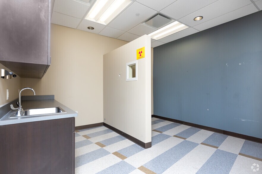 More Photos Of 11970 N Central Expy, Dallas Medical For Lease