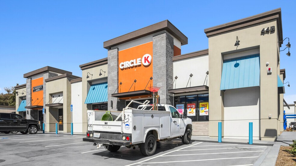 More Photos Of 42-44 Rio Rancho Road, Pomona General Retail For Sale