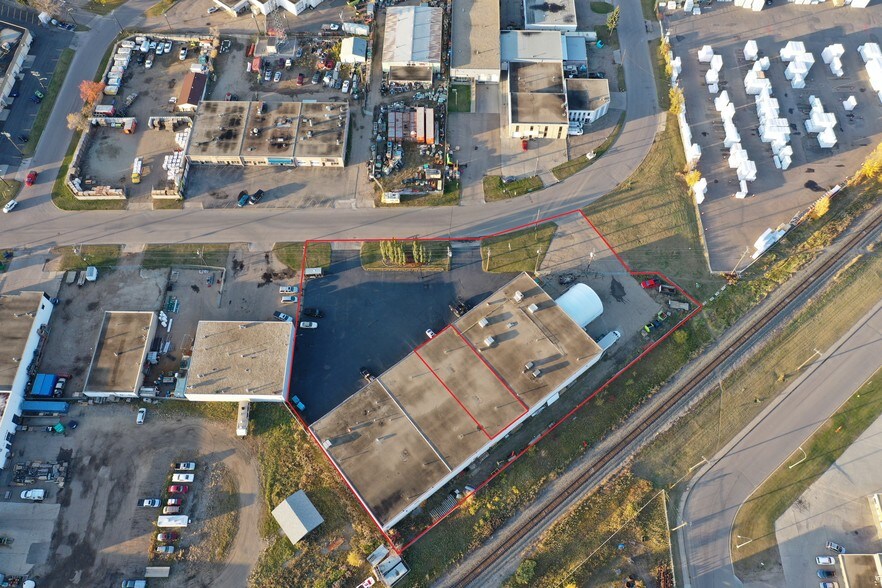 More Photos Of 6715-6739 76th Ave NW, Edmonton Light Manufacturing For Lease