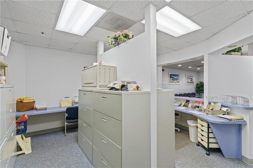 More Photos Of 1637 Mineral Spring Ave, North Providence Medical For Lease