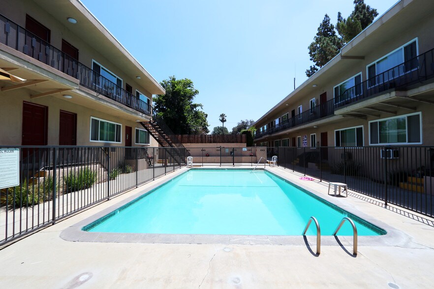 More Photos Of 333 N Rockvale Ave, Azusa Apartments For Sale
