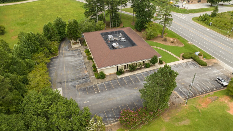 More Photos Of 1330 N Park St, Carrollton Medical For Lease