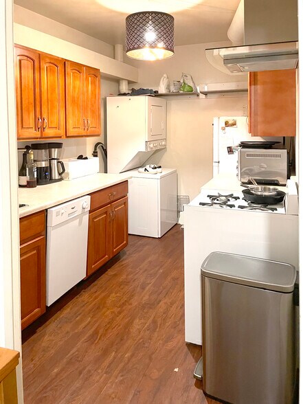 More Photos Of 3927 Piedmont Ave, Oakland Storefront For Lease