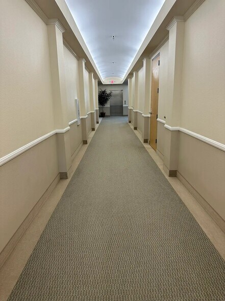 More Photos Of 1930 N Arboleda Dr, Mesa Office For Sale