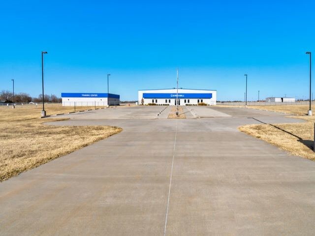 More Photos Of 2201 W South Ave, Ponca City Warehouse For Sale