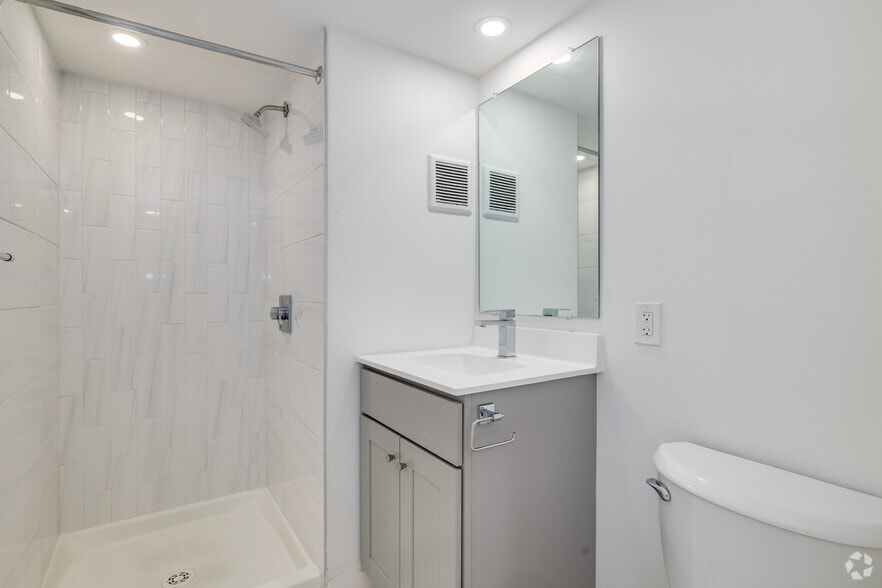 More Photos Of 220 S 47th St, Philadelphia Apartments For Lease
