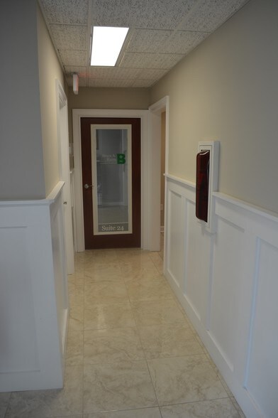 More Photos Of 1442 Military Cutoff Rd, Wilmington Medical For Lease