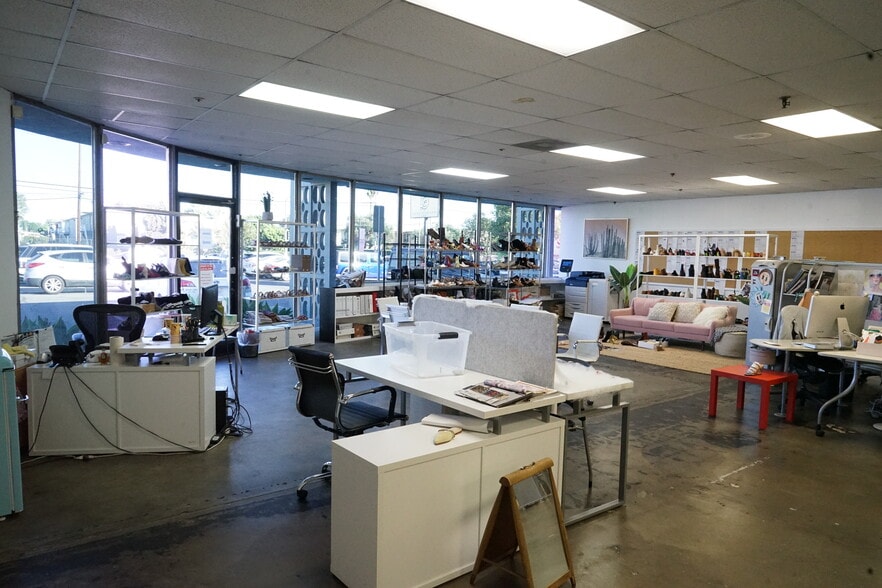 More Photos Of 3485 S La Cienega Blvd, Los Angeles Storefront For Lease