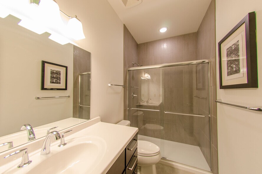 More Photos Of 804-808 Broadway St, Kansas City Apartments For Sale