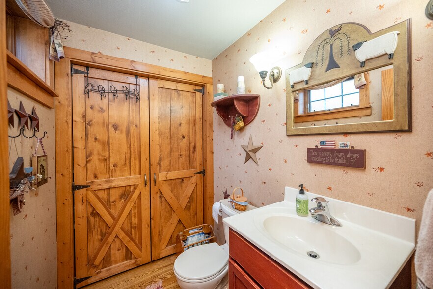 More Photos Of 17848 Garrett Hwy, Oakland Apartments For Sale