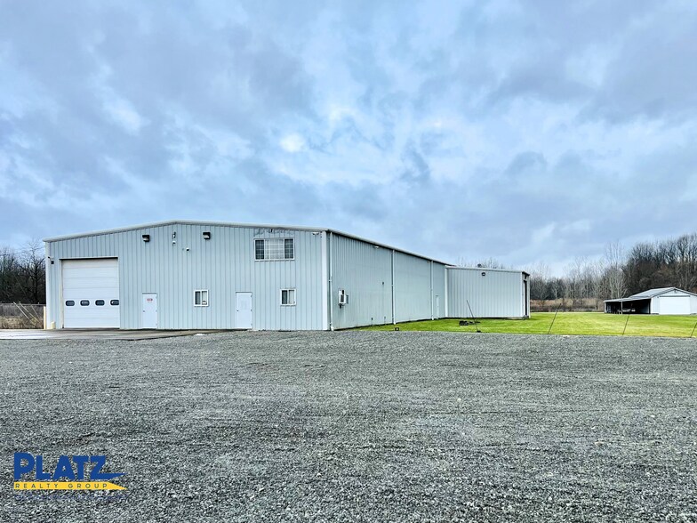 More Photos Of 3603 Larchmont NE ave, Warren Warehouse For Sale