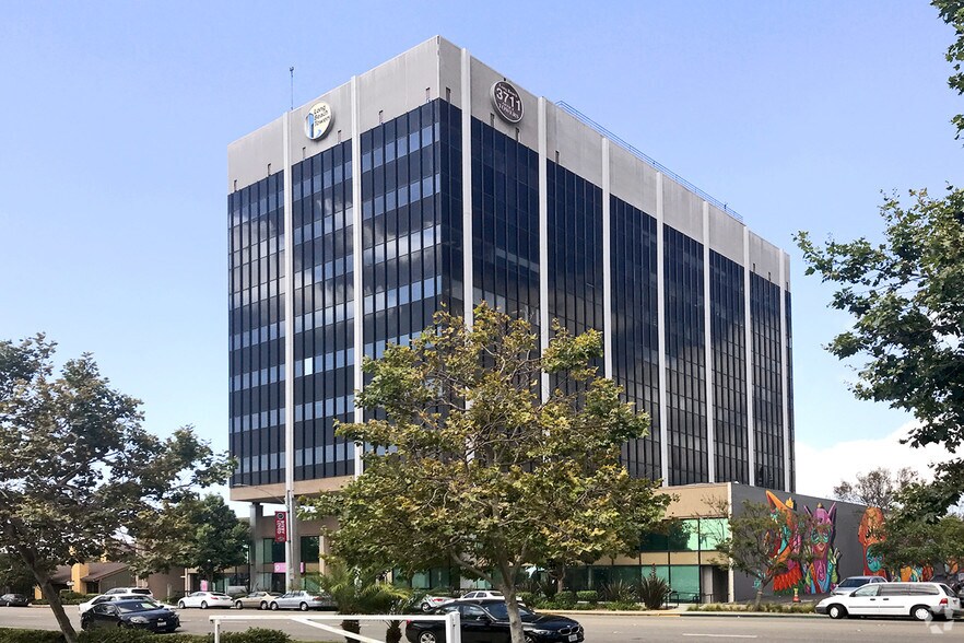 More Photos Of 3711 Long Beach Blvd, Long Beach Coworking Space