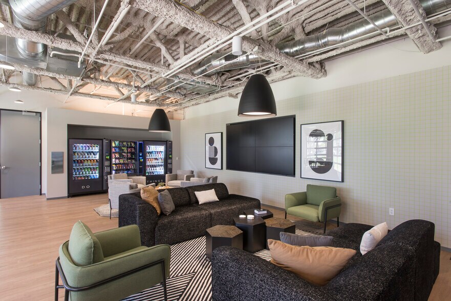 More Photos Of 2510 W Dunlap Ave, Phoenix Office For Sale