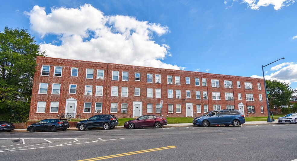 More Photos Of , Washington Multifamily For Sale