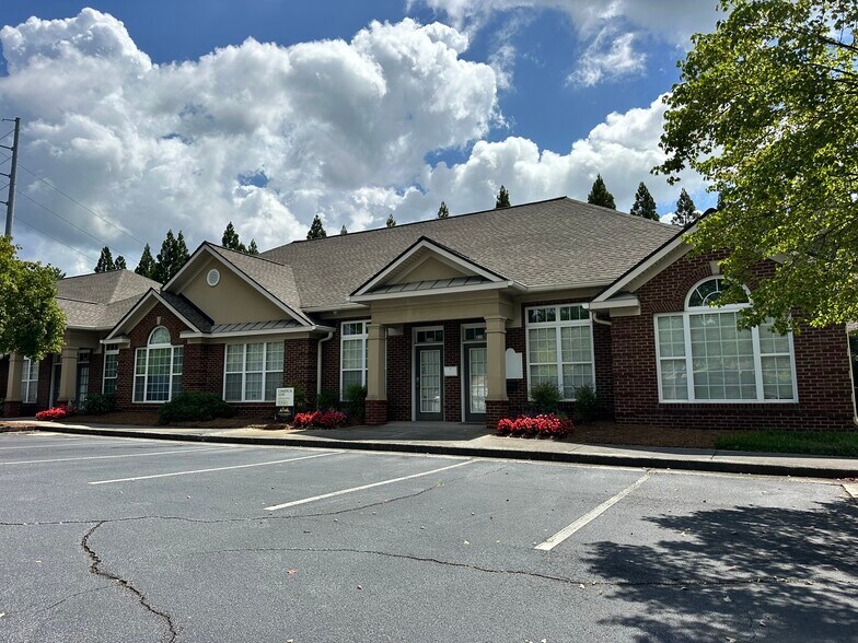 More Photos Of 5041 Dallas Hwy, Powder Springs Medical For Lease